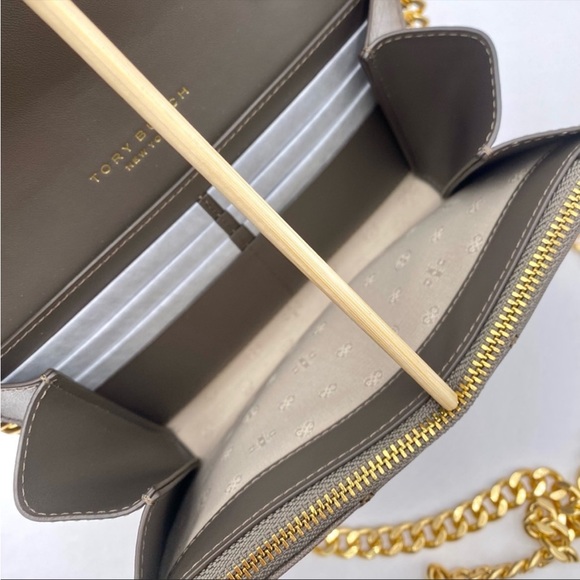 New Tory Burch Willa Chain Wallet
Crossbody Bag Chanel Classic Style - Picture 11 of 16